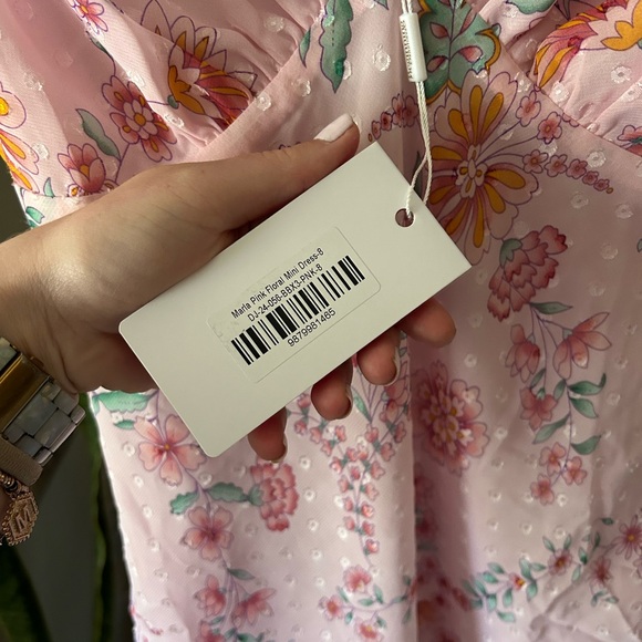 Beginning Boutique Marla Pink Floral Mini Dress
✨ sz small / 4 - Picture 7 of 9